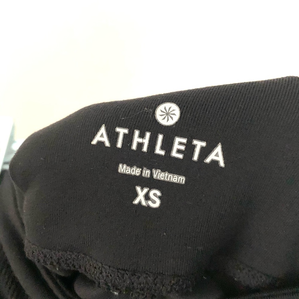 Athleta Black Excursion Tights With Side Pockets - image 7